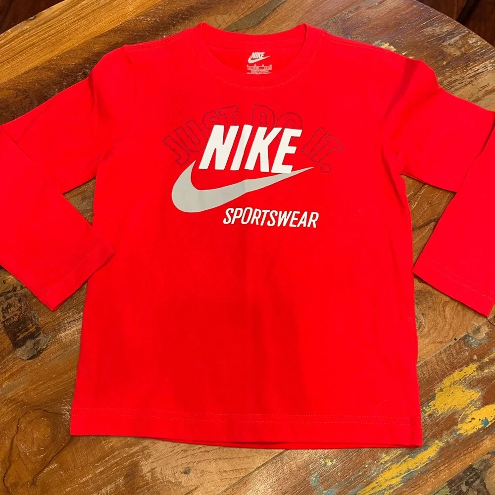 Nike long sleeve